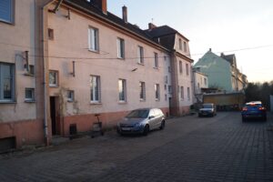 Udział 1/2 w nieruchomości lokalowej - ul. Szkolna 2, Żmigród - 75% 1 DSC08231