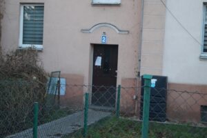 Udział 1/2 w nieruchomości lokalowej - ul. Szkolna 2, Żmigród - 75% 2 DSC08229