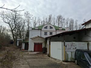 Udział 3/8 w prawie własności nieruchomości gruntowej zabudowanej - Wspólna 8C, Dąbrowa Chotomowska - 25% 4 20260303 113335