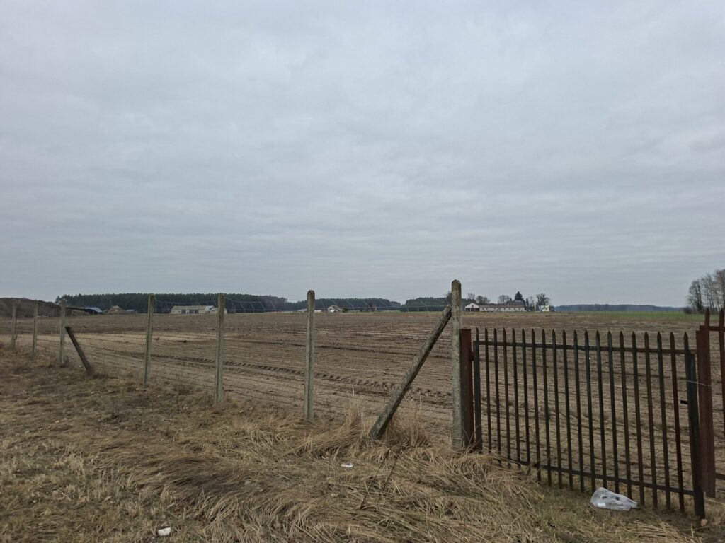 Udział 3/8 w prawie własności nieruchomości gruntowej - Nuna, dz. ew. 300 1 20260303 123038