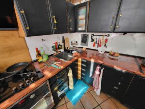 Udział 1/3 w nieruchomości lokalowej - Ul. Prosta 8B, Chorzów 12 27
